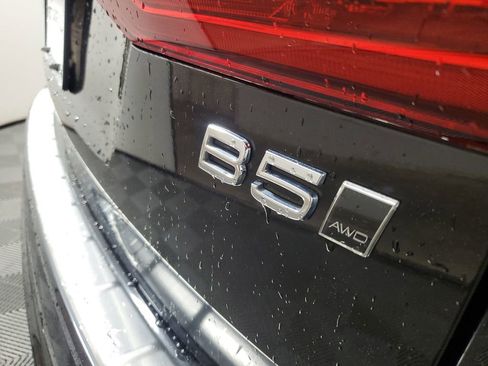 Certified 2024 Volvo XC60 B5 Plus w/ Protection Package Premier image 9