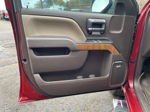 Used 2018 GMC Sierra 1500 SLT w/ Enhanced Driver Alert Package image 14