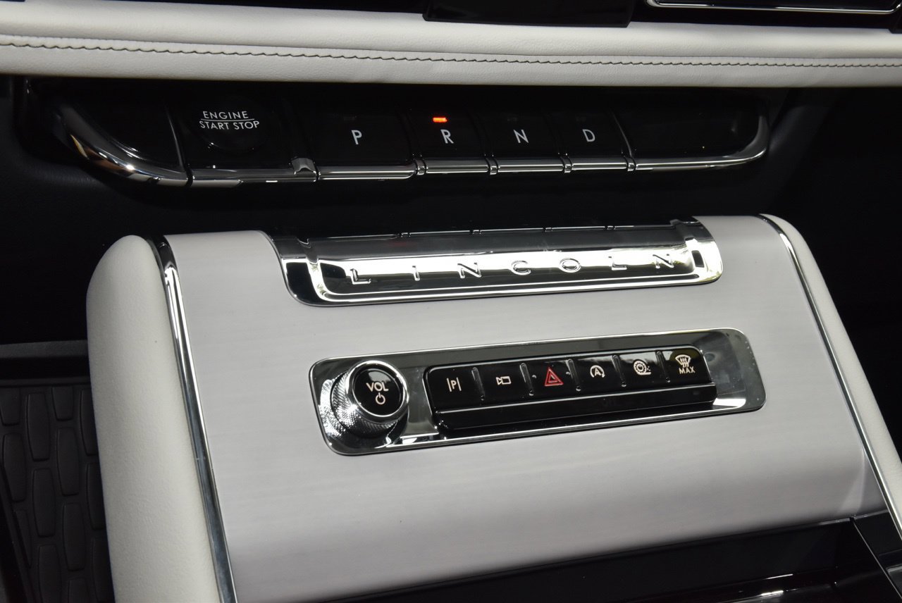 New 2027 Lincoln Aviator Reserve AWD/4WD image 30
