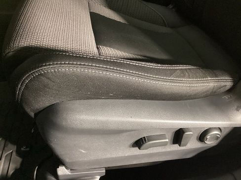 Used 2024 Subaru Outback Premium image 21