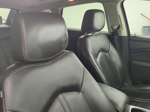 Used 2012 Cadillac SRX Luxury image 24