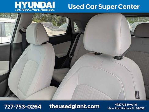 Certified 2023 Hyundai Kona SEL w/ Cargo Package FWD image 3