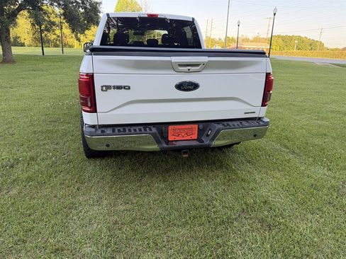 Used 2015 Ford F150 Lariat w/ Equipment Group 501A Mid image 5