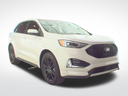 Used 2023 Ford Edge ST-Line image 4