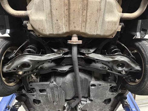 Used 2016 MAZDA MAZDA3 i Touring w/ Popular Equipment Package FWD image 28