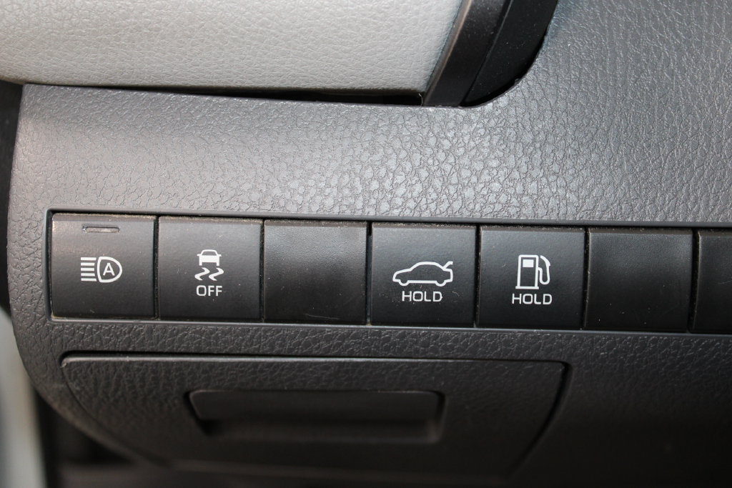 Used 2022 Toyota Camry LE FWD image 41