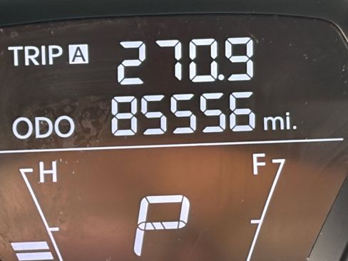 Used 2013 Hyundai Elantra Limited FWD image 30