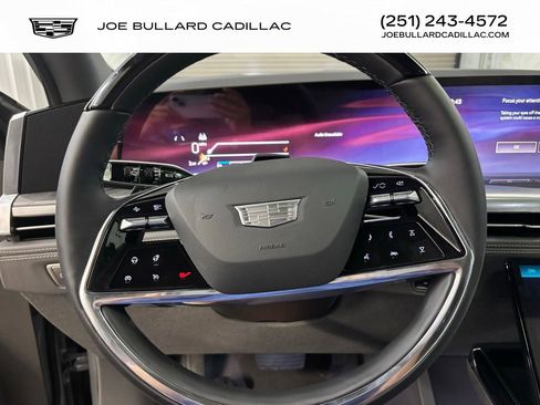 New 2026 Cadillac Escalade IQL Luxury image 28