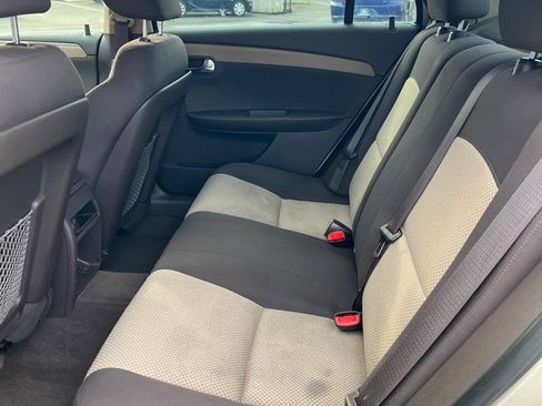 Used 2011 Chevrolet Malibu LS image 26