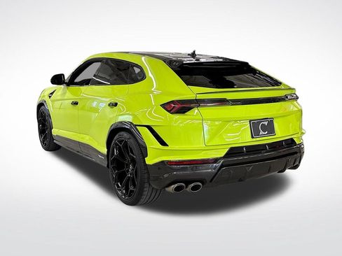 Used 2023 Lamborghini Urus Performante AWD/4WD image 3