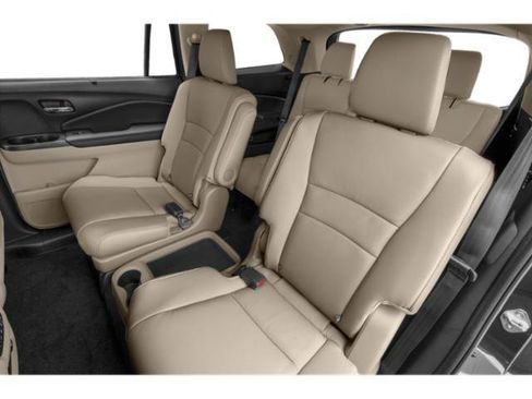Used 2022 Honda Pilot Touring image 13