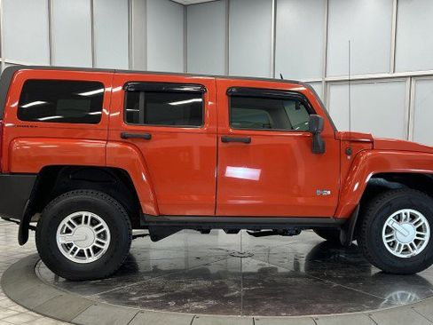 Used 2008 HUMMER H3 image 8