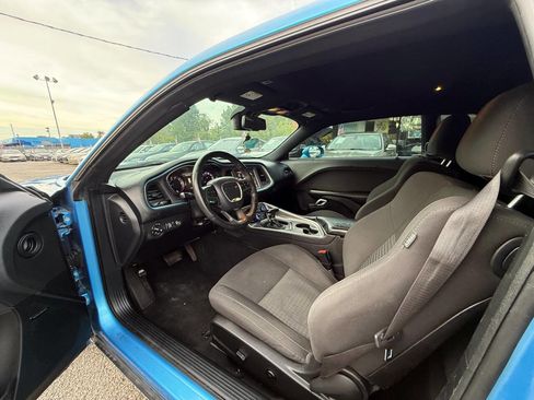 Used 2019 Dodge Challenger GT image 8