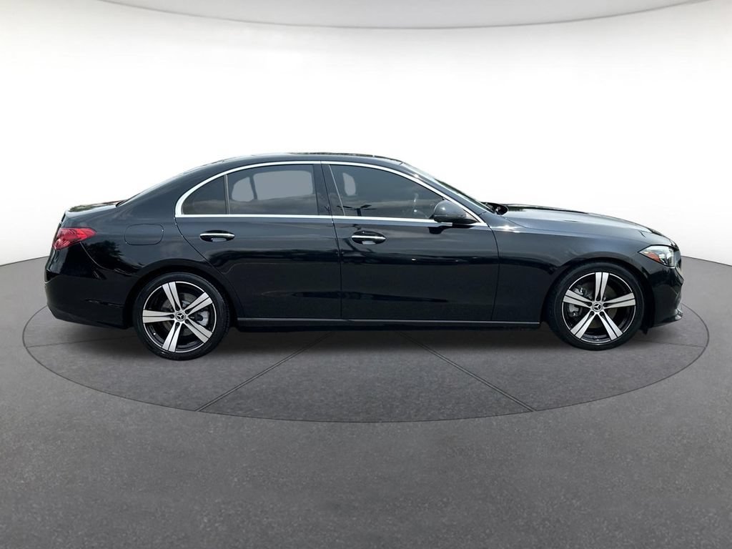 Used 2022 Mercedes-Benz C 300 4MATIC Sedan image 7