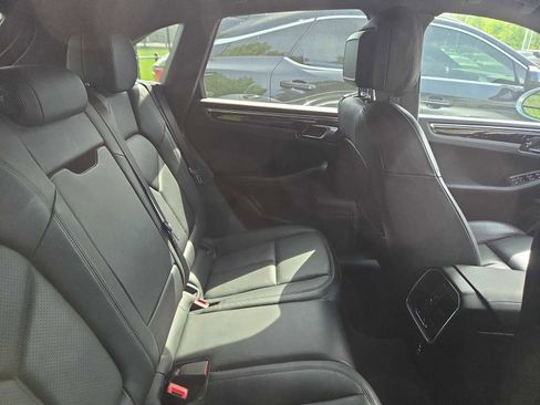Used 2024 Porsche Macan AWD/4WD image 13