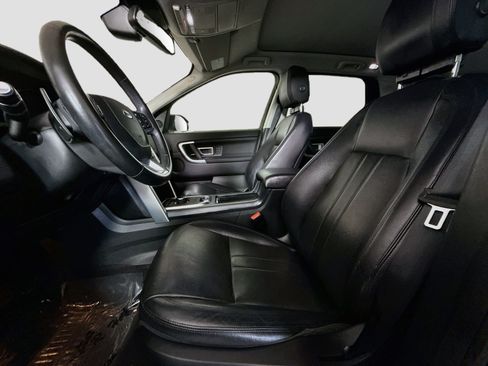 Used 2019 Land Rover Discovery Sport AWD/4WD image 22
