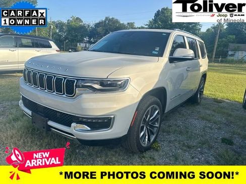 Used 2022 Jeep Wagoneer Series III w/ Premium Group I AWD/4WD image 1
