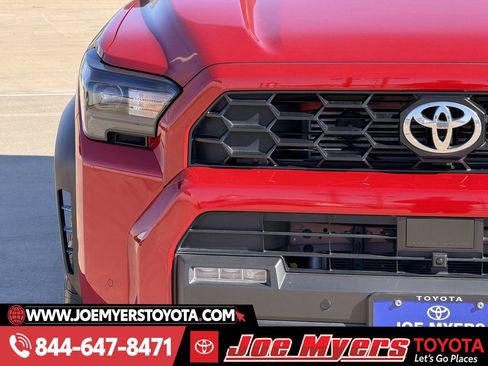 Certified 2025 Toyota 4Runner TRD Off-Road image 5