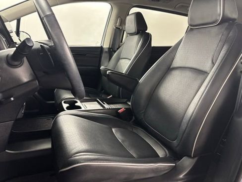 Used 2025 Honda Odyssey Elite image 23