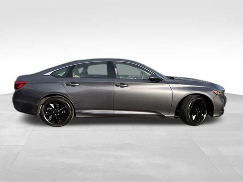Used 2019 Honda Accord LX image 9