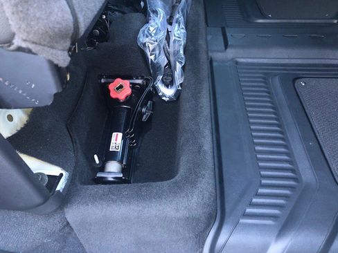 Used 2025 GMC Sierra 2500 AT4 w/ AT4 Premium Plus Package image 26