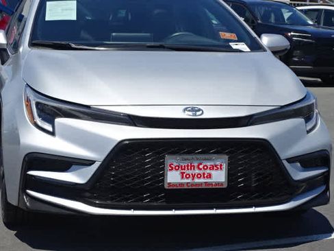 Used 2024 Toyota Corolla XSE FWD image 4