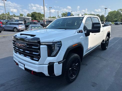 Used 2026 GMC Sierra 3500 AT4 w/ AT4 Premium Plus Package AWD/4WD image 11