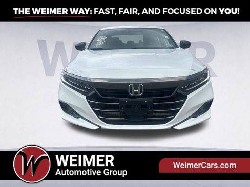 Used 2022 Honda Accord Sport image 2