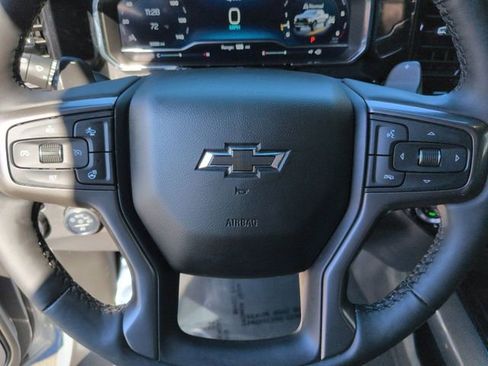 Used 2025 Chevrolet Silverado 1500 ZR2 w/ Technology Package image 11