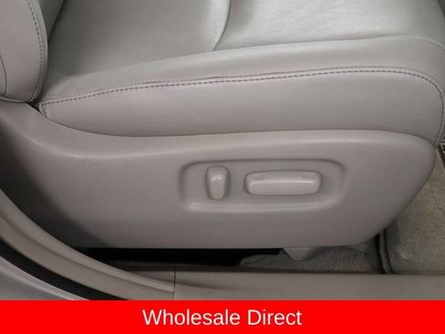 Used 2010 Toyota Highlander Limited AWD/4WD image 27