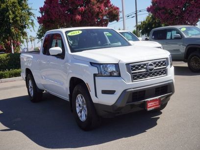 Used 2024 Nissan Frontier SV w/ Technology Package