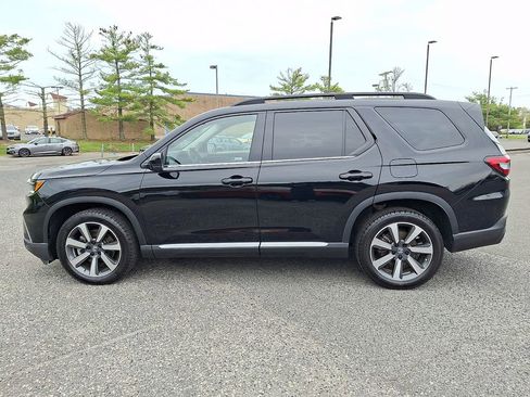 Used 2023 Honda Pilot Elite image 7