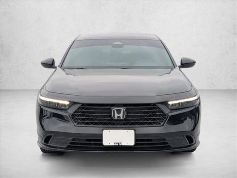 Used 2024 Honda Accord Sport image 2