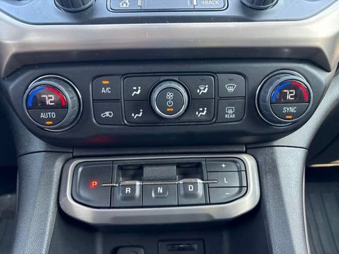 Used 2023 GMC Acadia Denali w/ Denali Ultimate Package AWD/4WD image 8