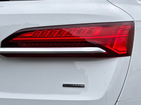 Certified 2025 Audi Q7 2.0T Premium image 25