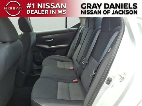 Used 2022 Nissan Sentra SV FWD image 26