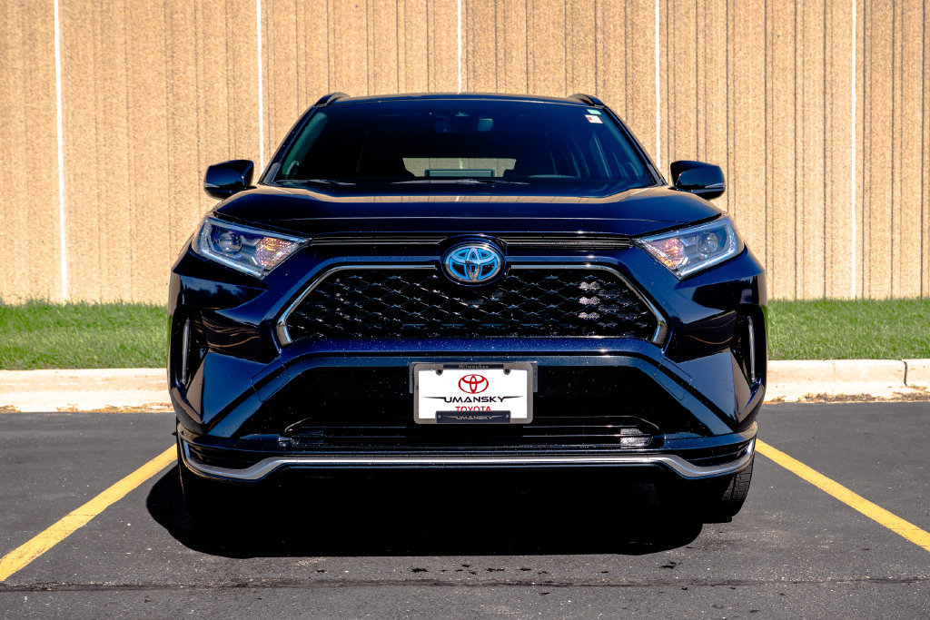 Used 2021 Toyota RAV4 XSE w/ Weather Package AWD/4WD image 3