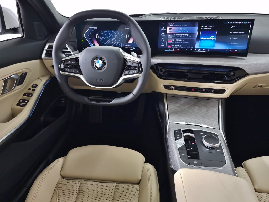 Used 2026 BMW 330i xDrive Sedan w/ Premium Package AWD/4WD image 18