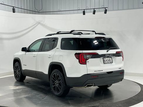 Used 2022 GMC Acadia SLT w/ Elevation Edition image 14