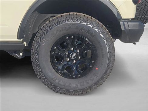 New 2026 Ford Bronco Badlands AWD/4WD image 10