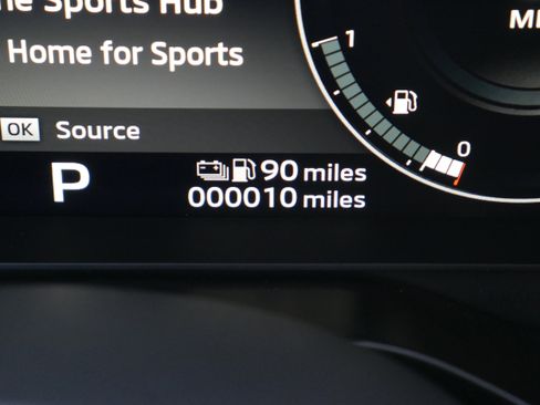 New 2025 Mitsubishi Outlander image 29