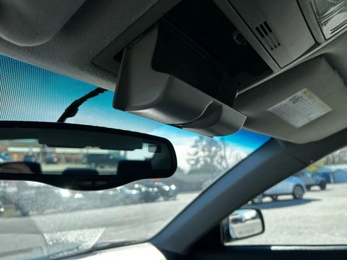 Used 2011 Toyota Camry SE image 19