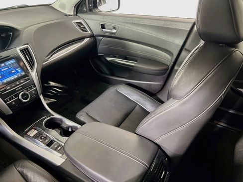 Used 2016 Acura TLX V6 w/ Technology Package FWD image 24
