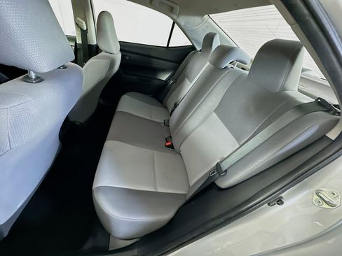 Used 2018 Toyota Corolla L image 25