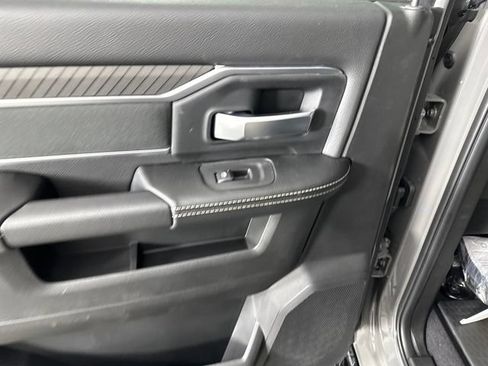 New 2026 RAM 3500 Big Horn AWD/4WD image 15
