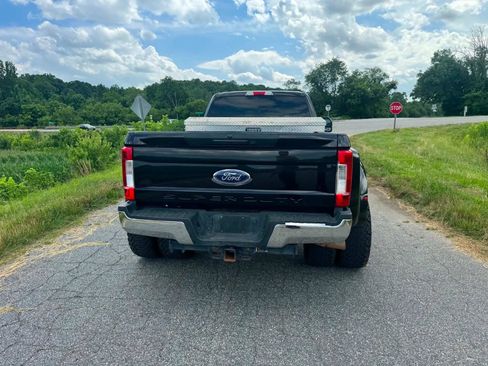 Used 2019 Ford F350 XL w/ STX Appearance Package AWD/4WD image 8