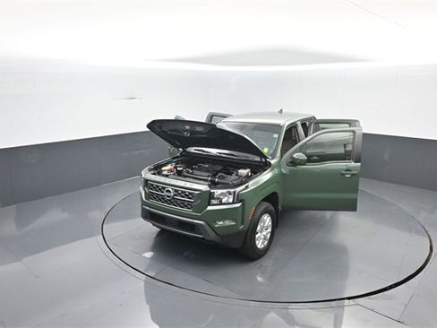 Used 2022 Nissan Frontier SV image 37