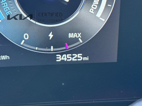 Certified 2023 Kia Niro Wind FWD image 28