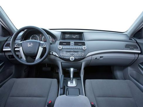 Used 2010 Honda Accord EX-L image 4