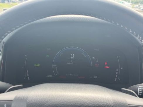 Used 2025 Toyota Camry SE FWD image 18